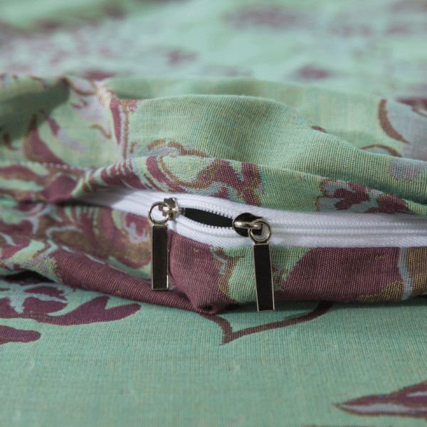 duvet cover set green & reddish purple
